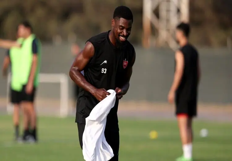 ۵۷ هزار ویروس فعال هپاتیت در بدن ستاره پرسپولیس وجود دارد!