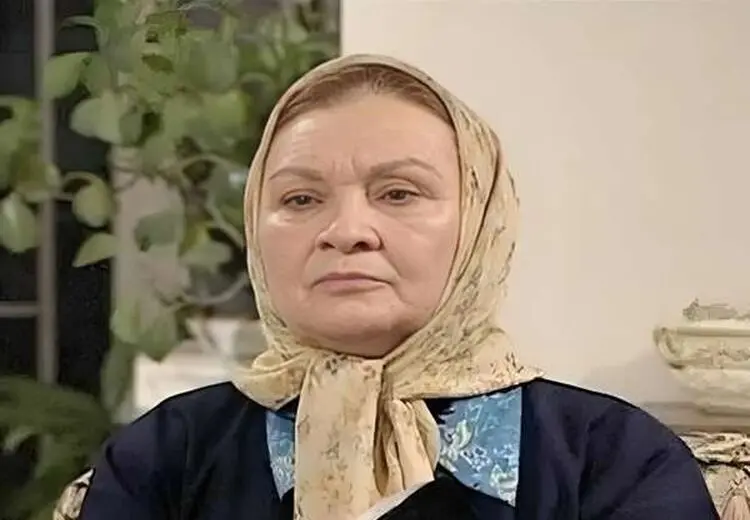 حال و روز ناخوش مادر اسد آرایشگاه زیبا / فیلم