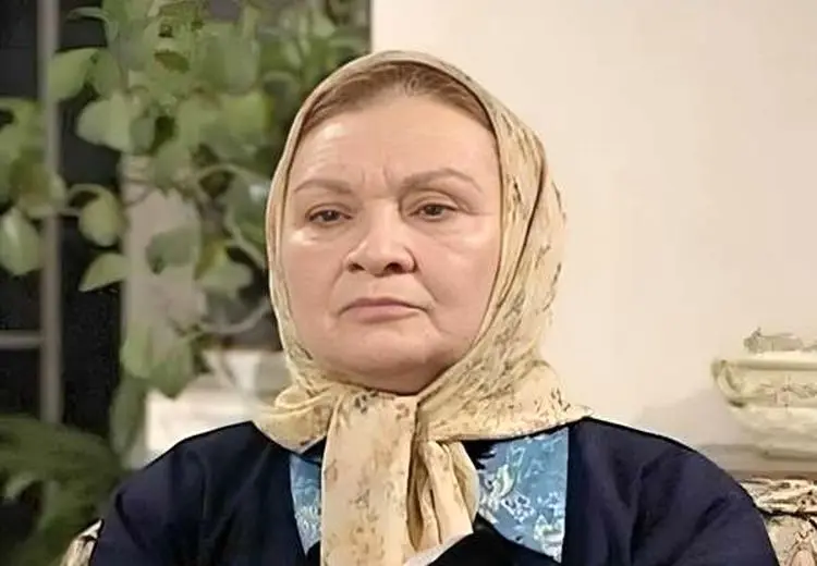 حال و روز ناخوش مادر اسد آرایشگاه زیبا / فیلم