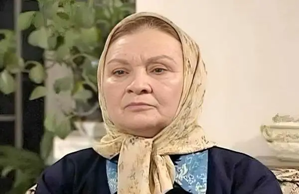 حال و روز ناخوش مادر اسد آرایشگاه زیبا / فیلم