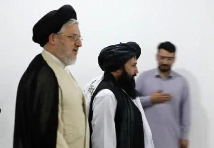  انتقاد تند روزنامه جمهوری اسلامی از دیدار مقامات حوزوی ایران با وزیر فرهنگ طالبان/ چرا با نماد اسلام متحجر ملاقات کردید؟