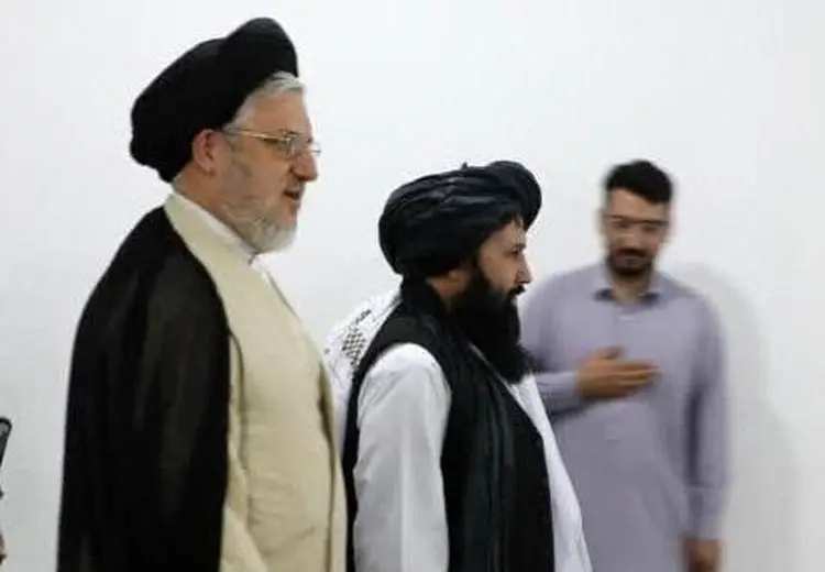  انتقاد تند روزنامه جمهوری اسلامی از دیدار مقامات حوزوی ایران با وزیر فرهنگ طالبان/ چرا با نماد اسلام متحجر ملاقات کردید؟