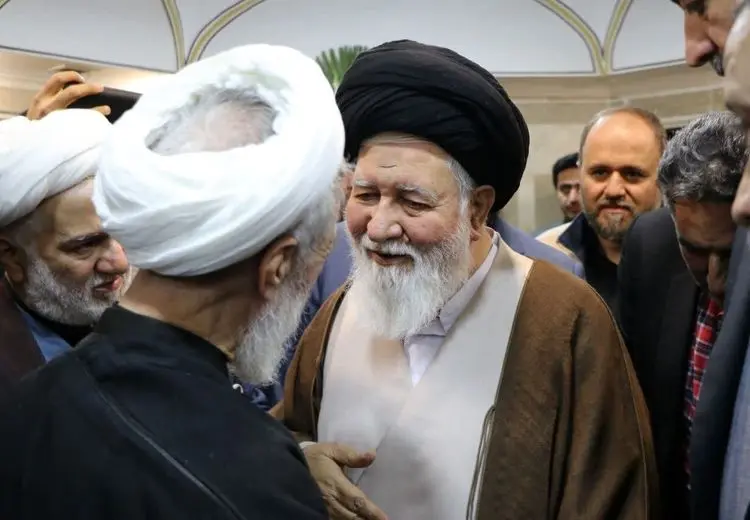 حضور همزمان داماد و پدرزن شهید رئیسی در یک مراسم عمومی