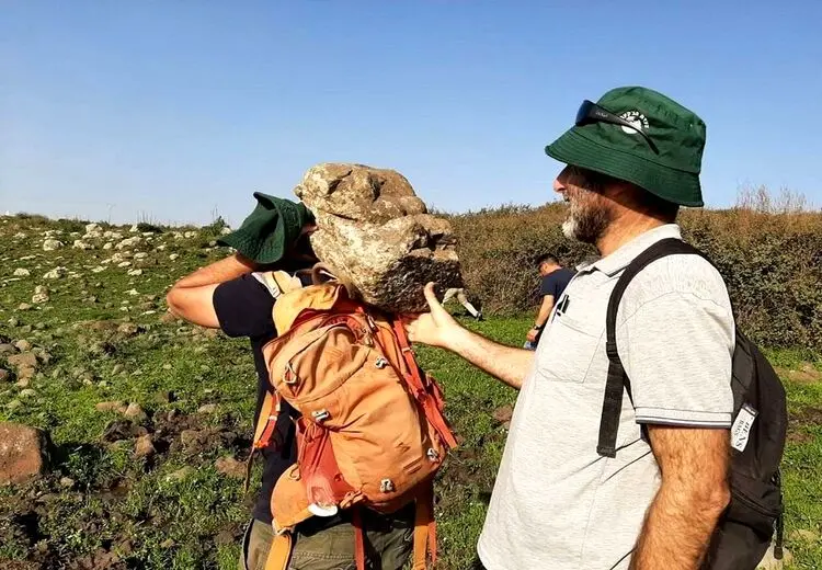 کشف دو اثر باستانی توسط دانش‌آموزان خوش‌شانس فلسطینی در یک روز! + عکس