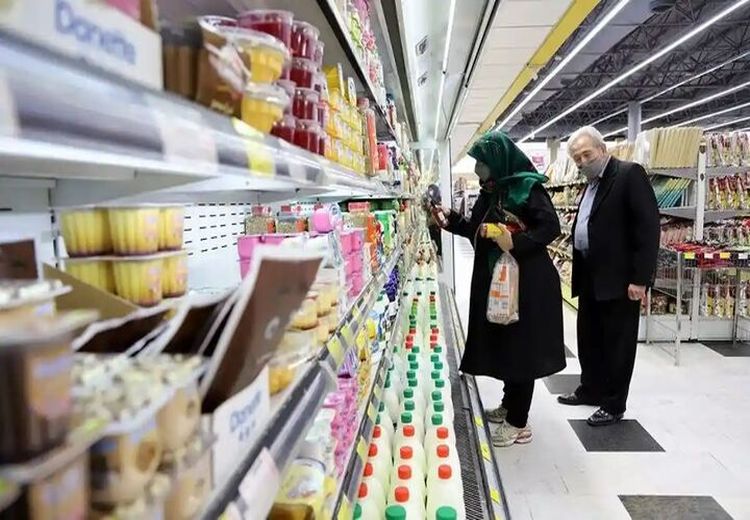 کاهش قیمت برنج ایرانی و مرغ/ افزایش قیمت شیرخشک و ماهی قزل آلا