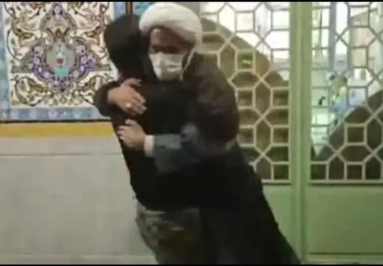 واکنش طلبه‌ای که شیوه‌ شادی عجیبش پس از اعلام نتیجه انتخابات اخیر مجلس خبرساز شد + فیلم