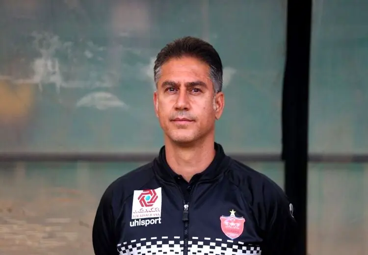 سرمربی پرسپولیسی در آستانه نشستن روی نیمکت پیکان