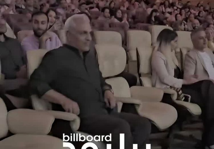 حضور غافلگیرکننده مهران مدیری در کنسرت خواننده مشهور