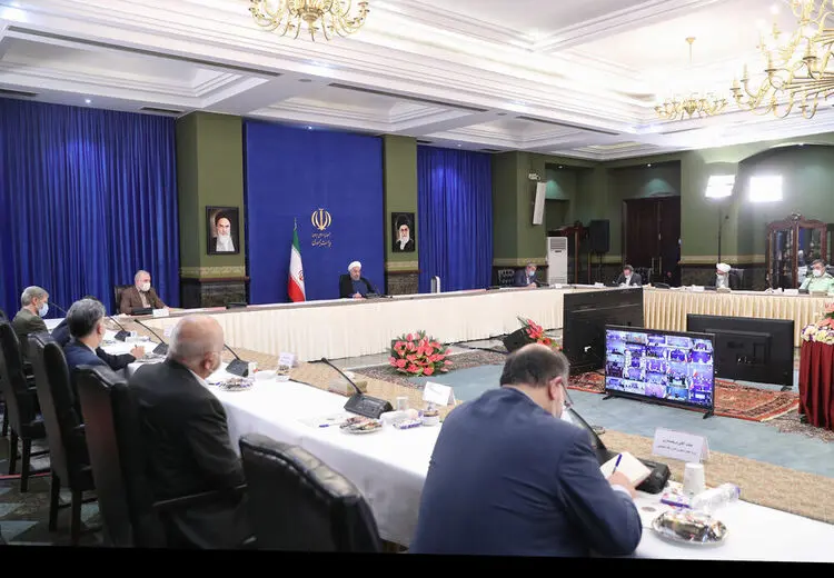 روحانی: بیماری در همسایگی ما شیوع یافته که از کرونا خطرناکتر است/ واکنش به ورود گردشگران خارجی به قم