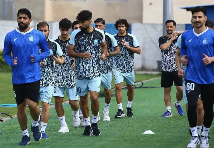 تنها خارجی فوتبال ایران در استقلال + عکس
