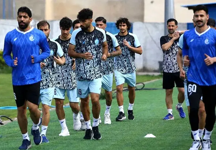 تنها خارجی فوتبال ایران در استقلال + عکس