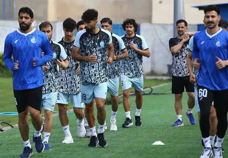 تنها خارجی فوتبال ایران در استقلال + عکس