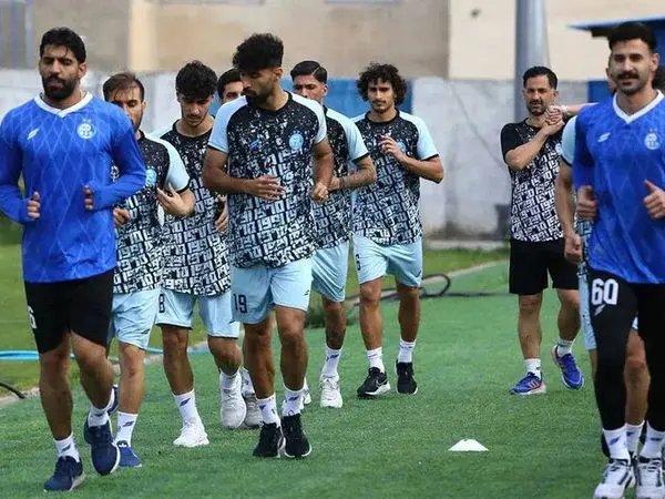 تنها خارجی فوتبال ایران در استقلال + عکس