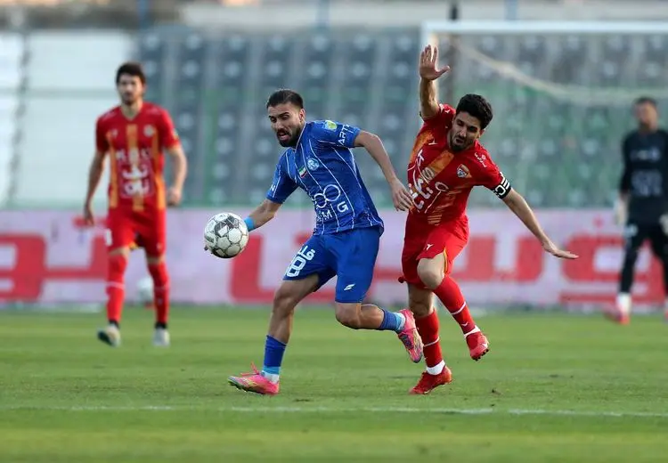 غیبت ادامه‌دار هافبک استقلال 