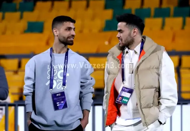 اورونوف و سرلک به تماشاگران پیوستند