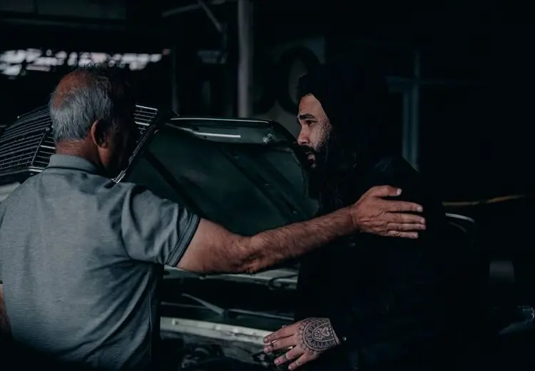 این خواننده فارسی‌زبان خارجی هم بازیگر سینما شد! + عکس