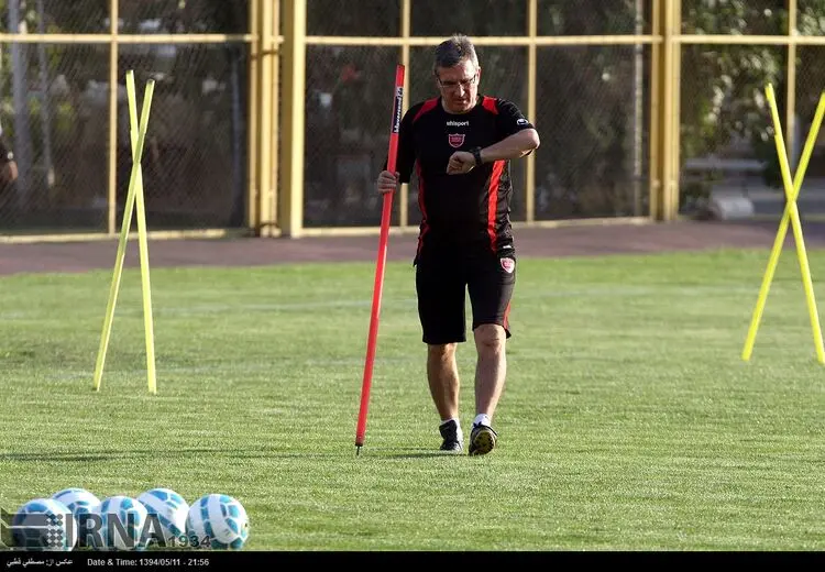 برانکو: وقتی پرسپولیس سرمربی دارد، کجا بیایم؟