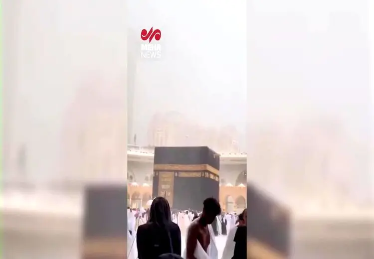 باران تابستانی حاجی ها را غافلگیر کرد! / فیلم
