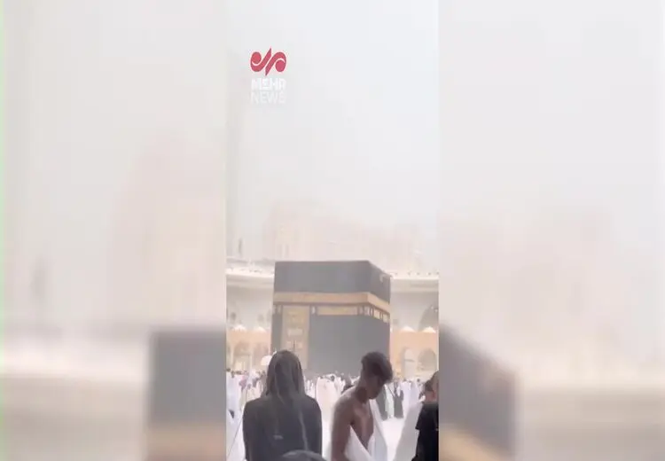 باران تابستانی حاجی ها را غافلگیر کرد! / فیلم