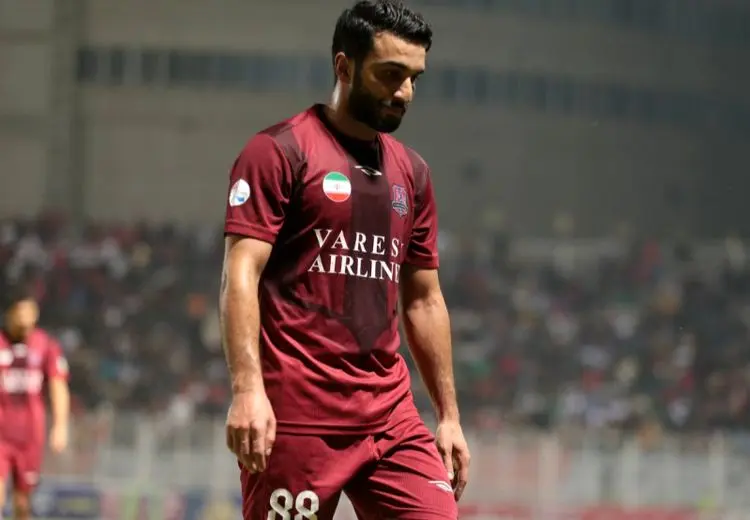 حمله بازیکن پیشین پرسپولیس به مجری شبکه افق + عکس