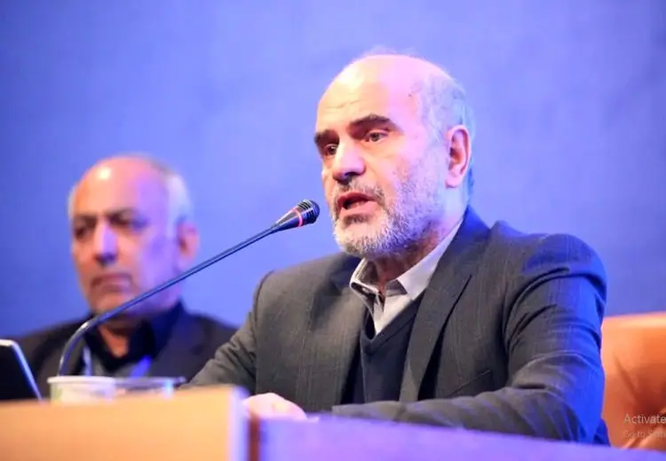 آلودگی هوا اقتصاددان معروف را راهی بیمارستان کرد