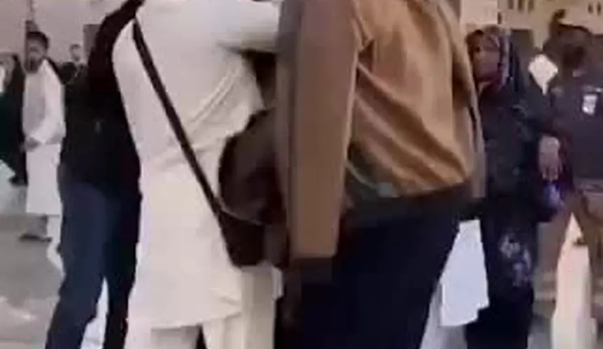  دستگیری مرد پاکستانی که کمر به قتل پدرش در مراسم حج بسته بود!