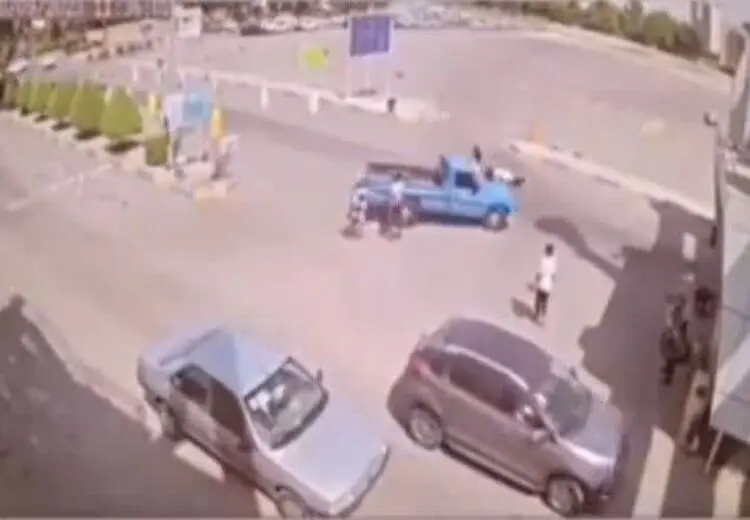 علت زیر گرفتن یک دانشجوی پزشکی با نیسان آبی چه بود؟ + عکس