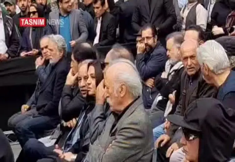 تصاویری از مراسم وداع با پیکر آتیلا پسیانی با حضور هنرمندان