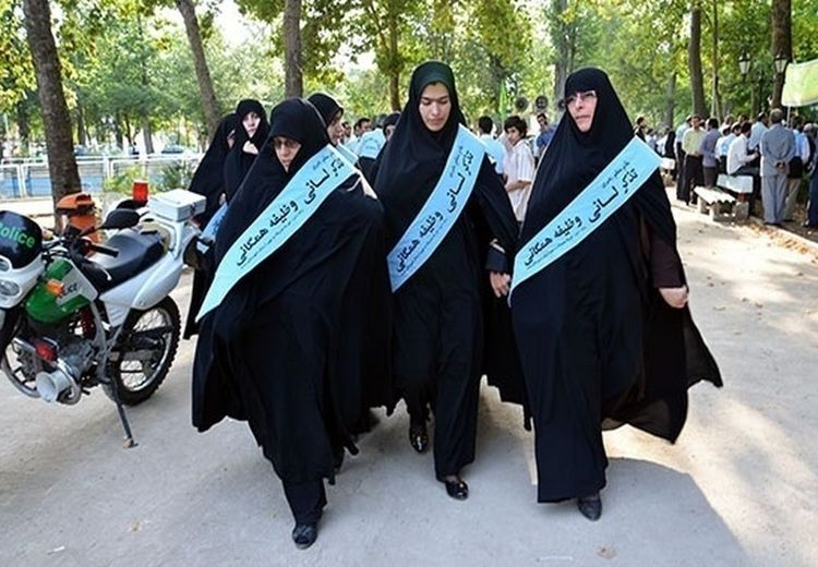 اینفوگرافی حجاب‌بان‌ها در متروی تهران؛ از استخدام تا تکذیب