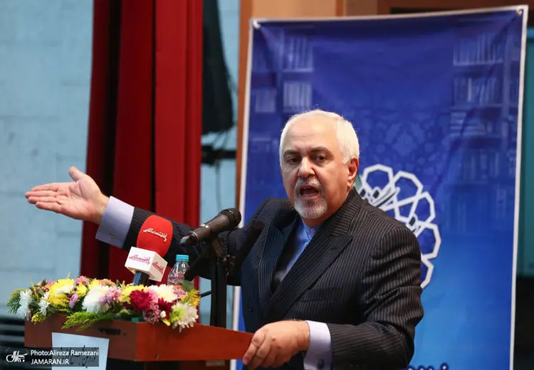 ظریف: کسی‌که مهاجرت کرد دشمن نیست/ صداو سیما ذلت و ناامیدی برسازی می‌کند/ مردم را فدای حوزه‌هایی کردیم که در آن مزیت نداریم