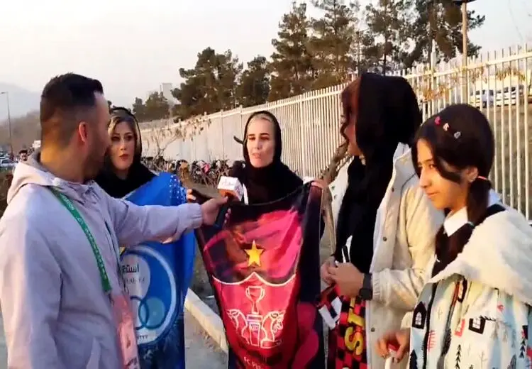 کری خوانی خواهرشوهر استقلالی و عروس پرسپولیسی !