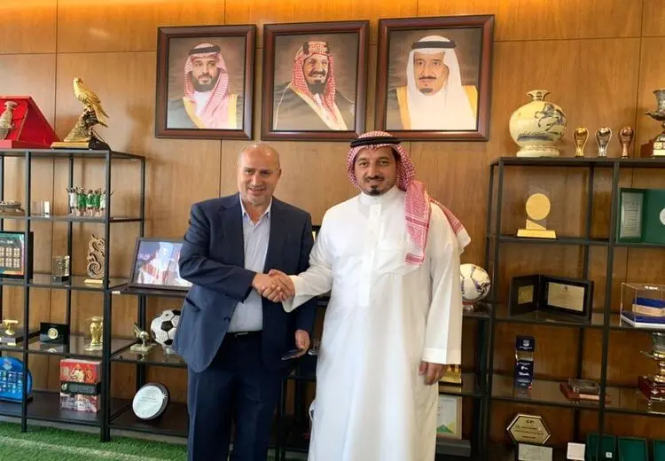 علت سفر تاج به عربستان چه بود؟
