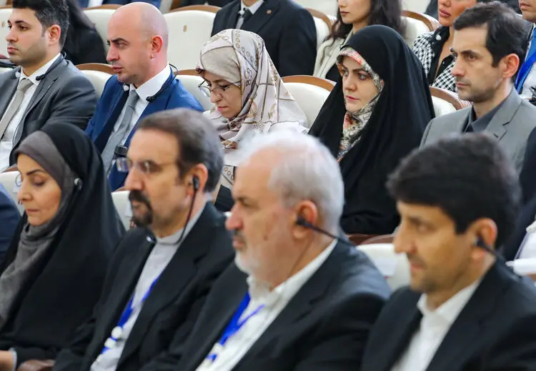 دختر و پسر پزشکیان در سفر آذربایجان