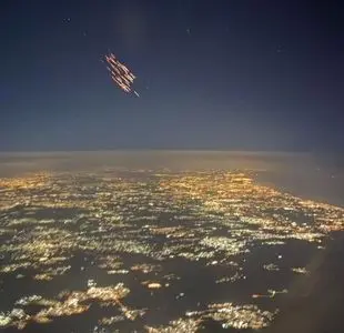 موشک خوشه‌ای ایران در آسمان اسراییل