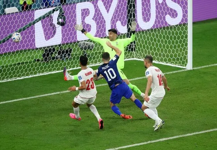 چرا عامل حذف ایران از جام جهانی، نمی‌تواند چلسی را ترک کند؟
