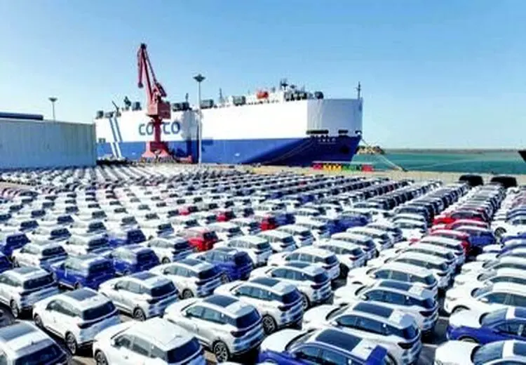 
ورود ۲۰ هزار خودروی وارداتی به گمرک