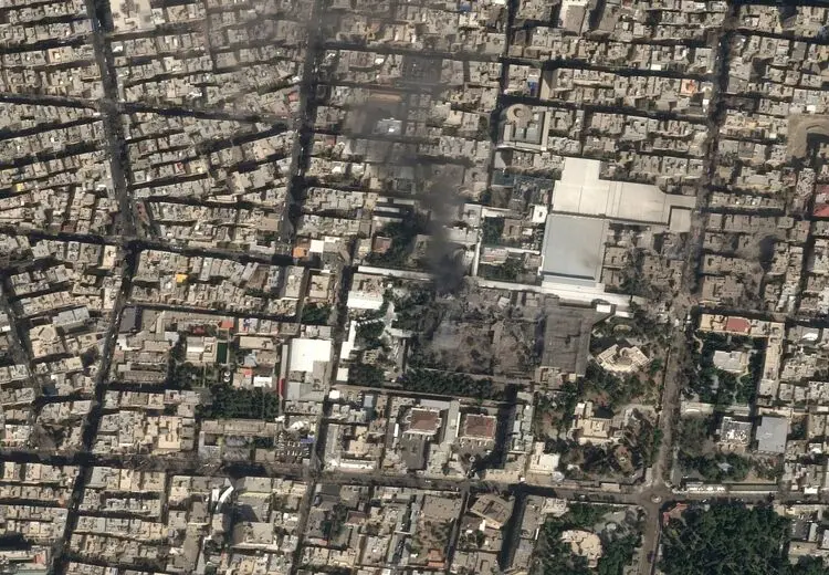 خانه رهبر انقلاب که داخل آن به شهادت رسید