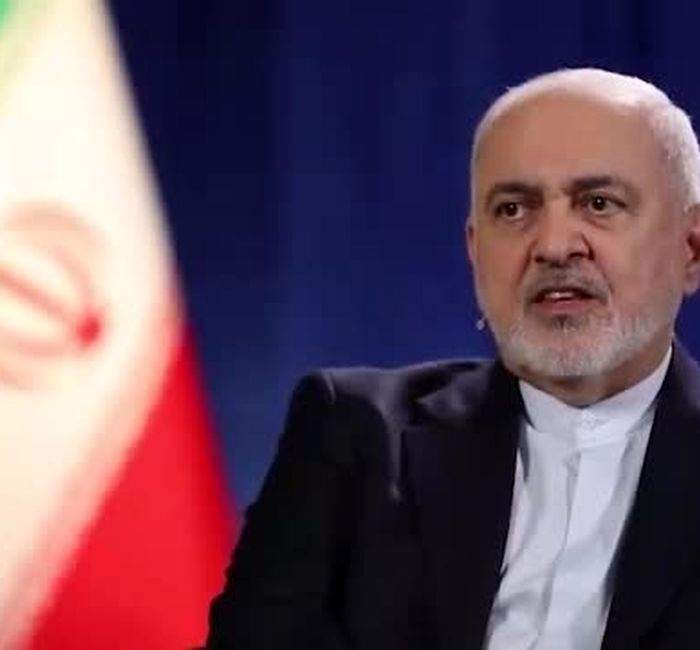 ظریف: رهبر انقلاب فرمودند حتی اگر نظرت ۱۸۰ درجه با نظر من متفاوت بود وظیفه داری بگویی!