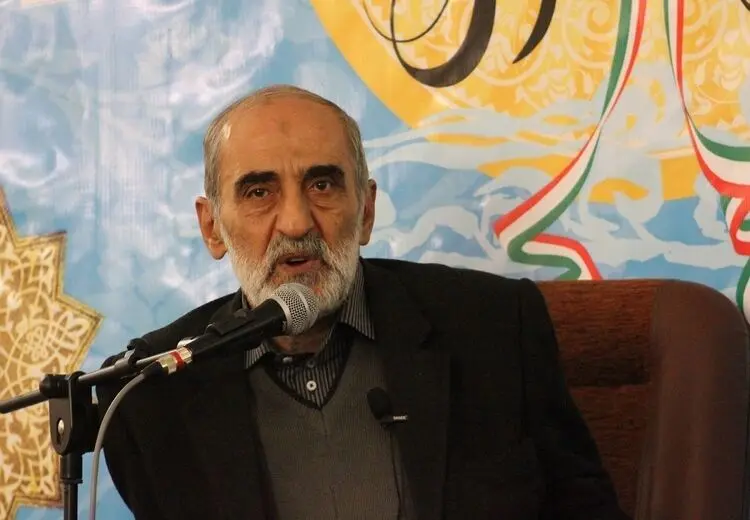 حمله شریعتمداری به خاتمی: عدم شرکت در انتخابات را «‌همراهی با مردم‌» نامیده؛ کدام مردم؟