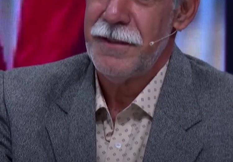 چرا کریم باقری سرمربیگری پرسپولیس را نمی‌پذیرد؟