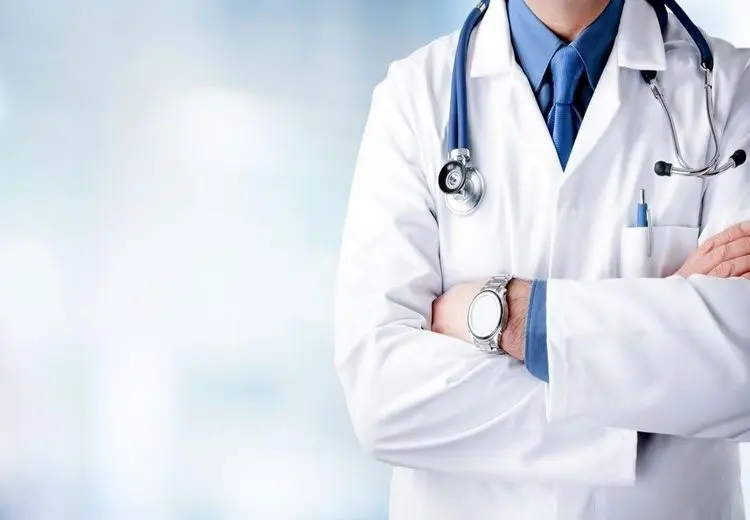 اظهارات رئیس سازمان نظام پزشکی درباره بازداشت پزشکان در حوادث اخیر / در حادثه دی ماه ۲۵ هزار مجروح داشتیم