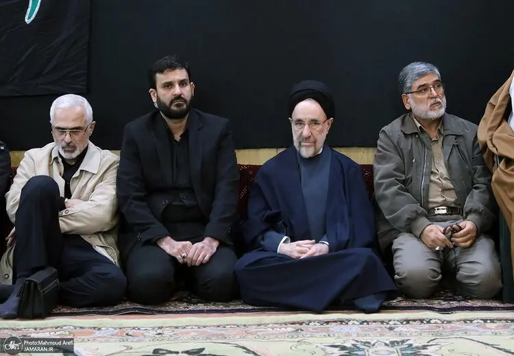 سیدمحمد خاتمی و هادی خامنه ای در مراسم عزاداری شهادت حضرت فاطمه(س)/ نماینده جنجالی مجلس هم آمد+عکس