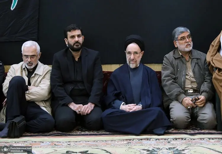 سیدمحمد خاتمی و هادی خامنه ای در مراسم عزاداری شهادت حضرت فاطمه(س)/ نماینده جنجالی مجلس هم آمد+عکس