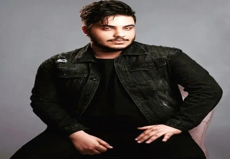 
جدال لفظی و جنجالی آرون افشار با محسن یگانه! + عکس