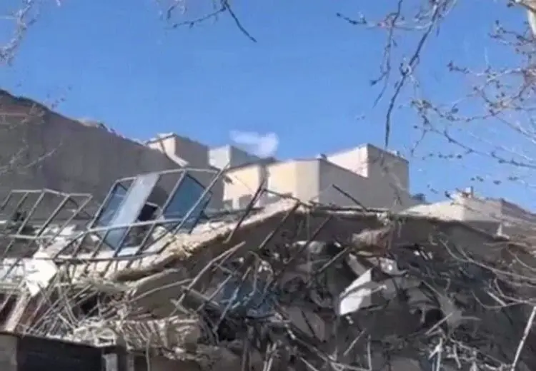 تصویری از دبیرخانه مجمع تشخیص مصلحت نظام بعد از اصابت موشک