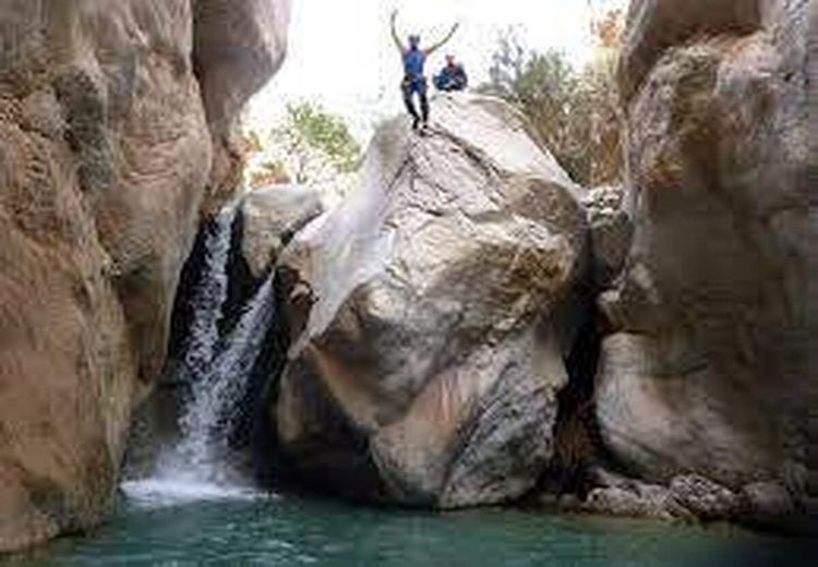 فوت یک جوان در آبشار تنگ تامرادی