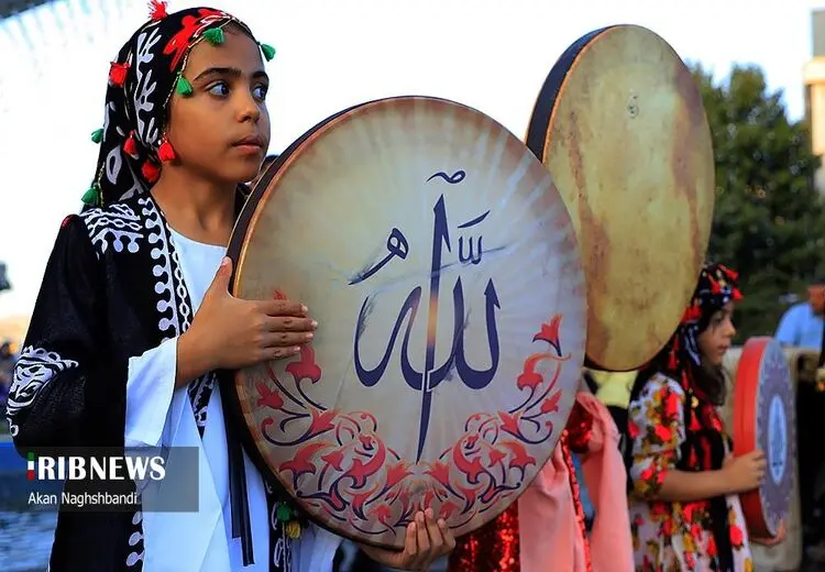 جشن میلاد با دف‌نوازی در سنندج
