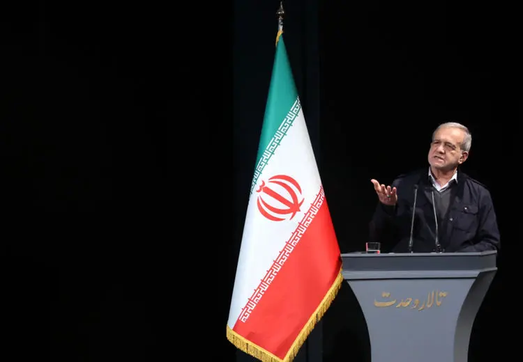 دستور پزشکیان برای بهره‌برداری رسمی از طرح انتقال آب دریا به اصفهان