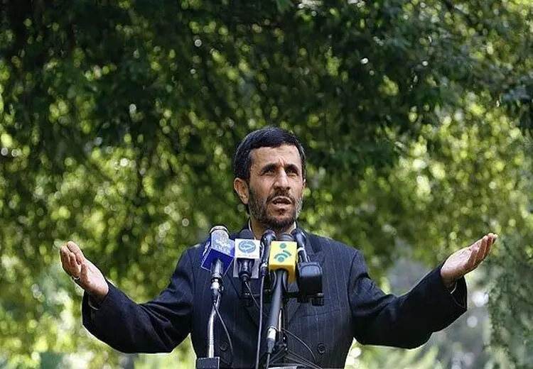 کنایه احمدی‌نژاد به میزان مشارکت در انتخابات ۱۱ اسفند