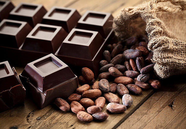 فواید فوق‌العاده شکلات تلخ برای سلامت بدن